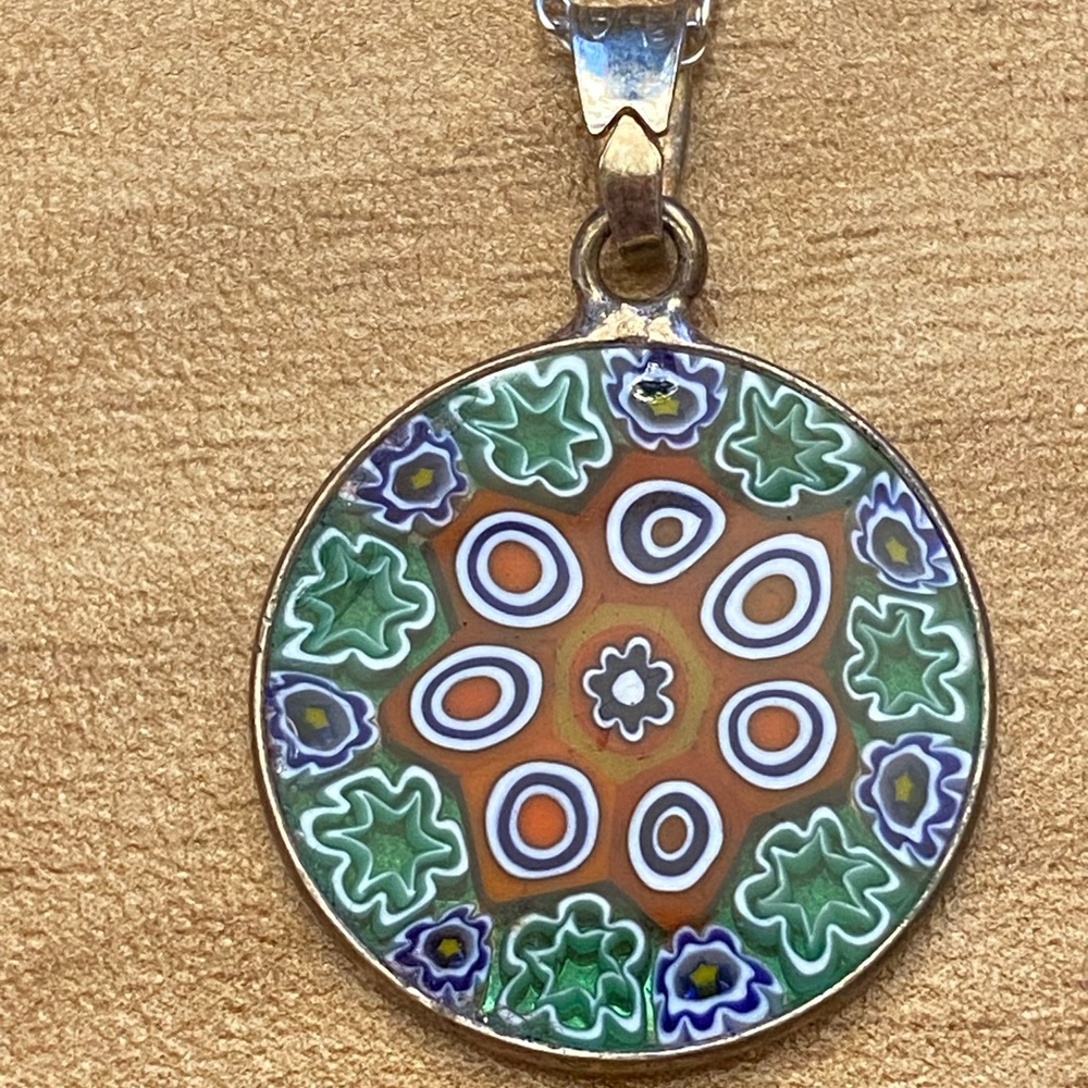 Beautiful, vintage millefiori pendant on a sterling silver chain - Picture 6 of 7